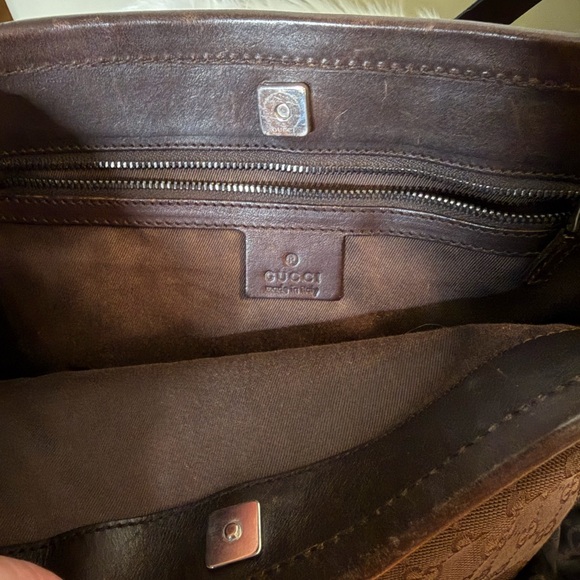 Gucci Brown Monogram Shoulder Bag - Picture 4 of 4